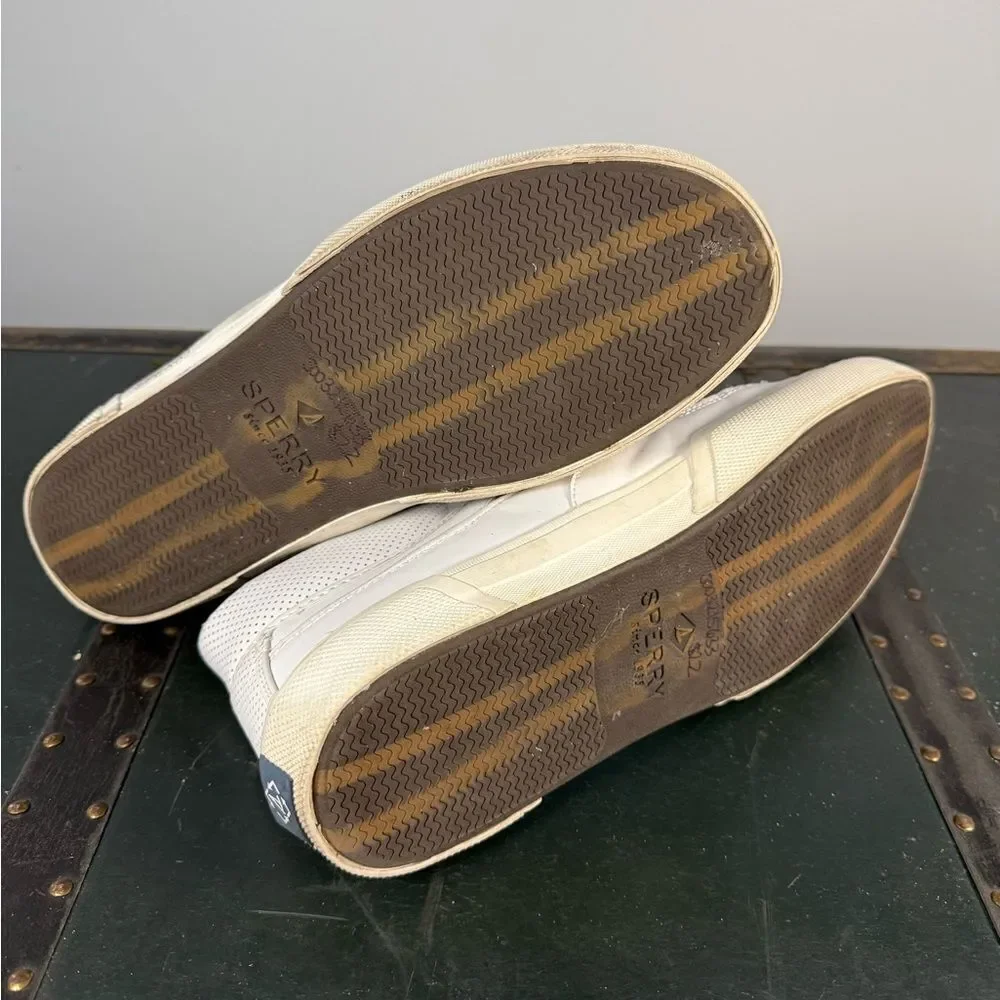Sperry this pair